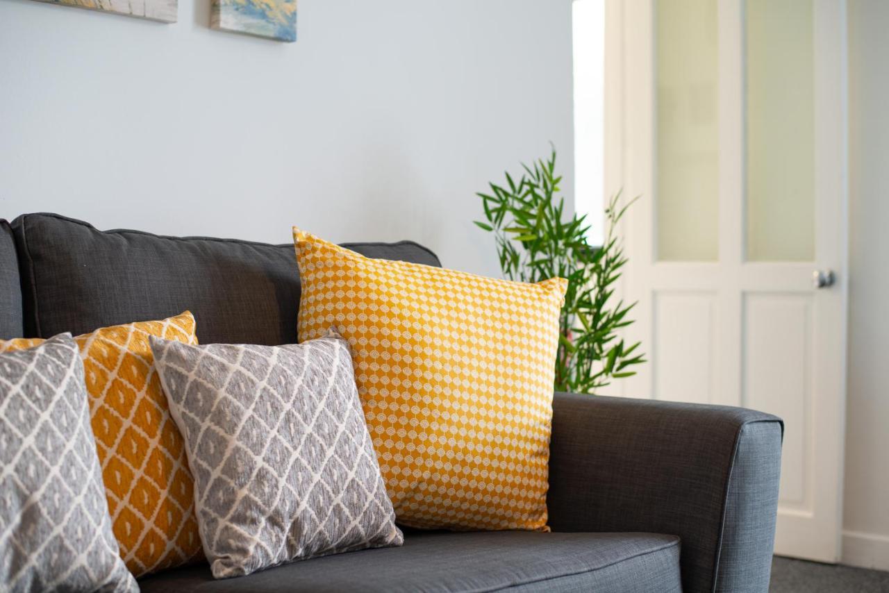 Parking, Smart Tv'S In All Rooms, Central Location Σουόνσι Εξωτερικό φωτογραφία