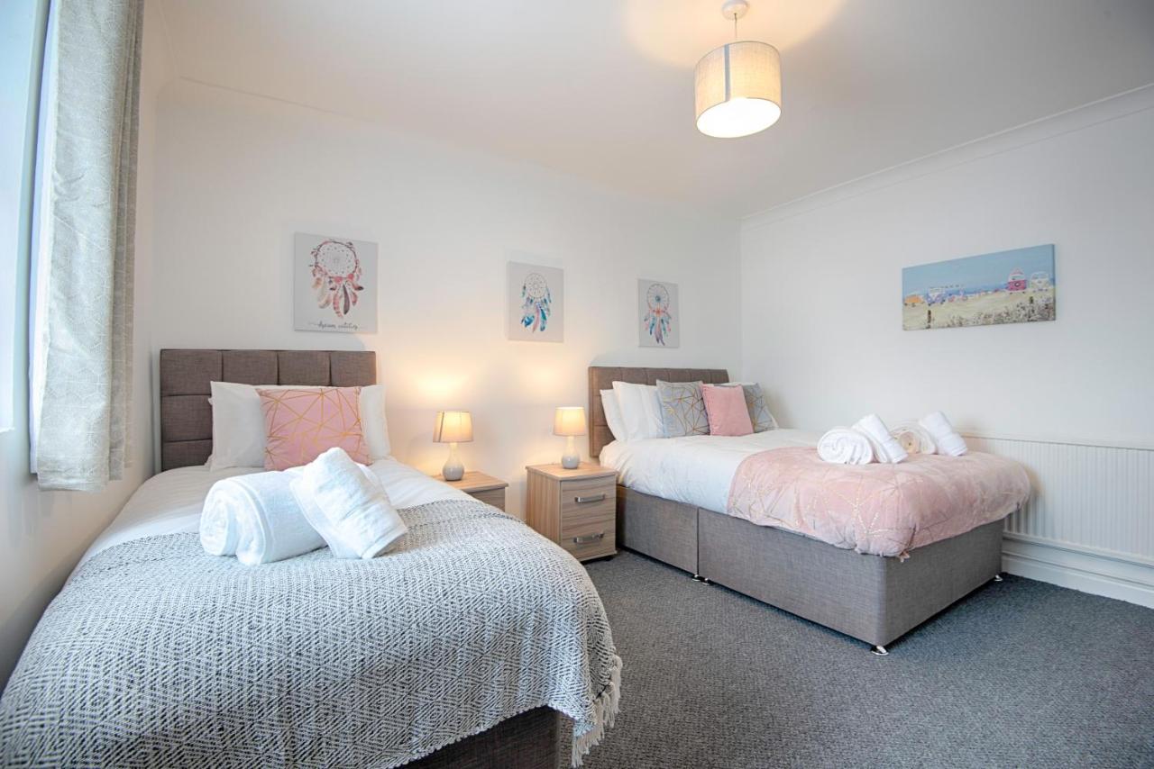 Parking, Smart Tv'S In All Rooms, Central Location Σουόνσι Εξωτερικό φωτογραφία